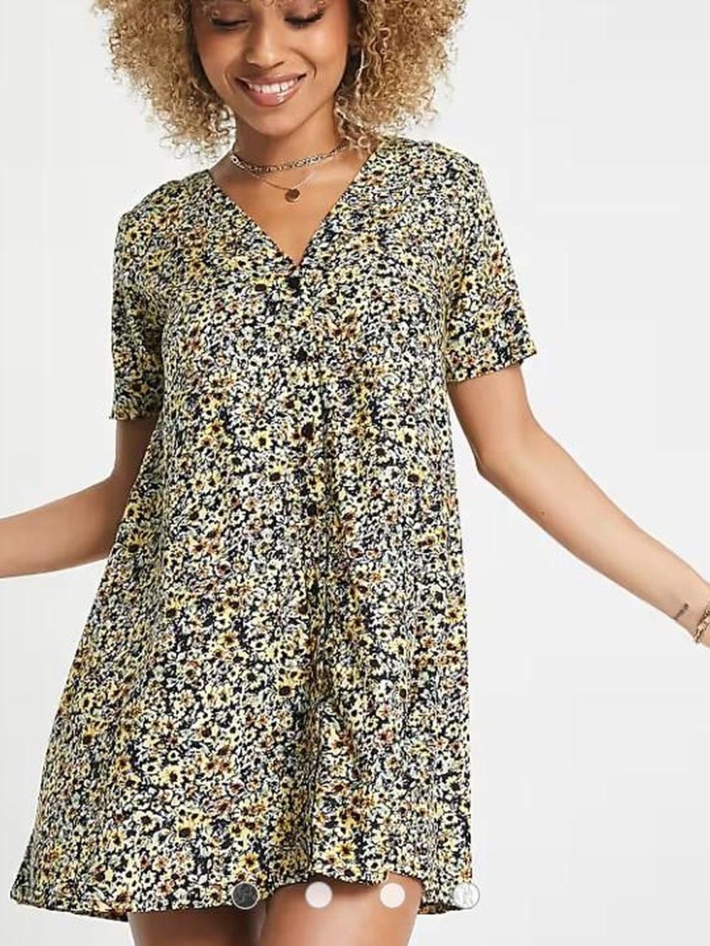 Motel Floral V-Neck Short Sleeve Swing Dress